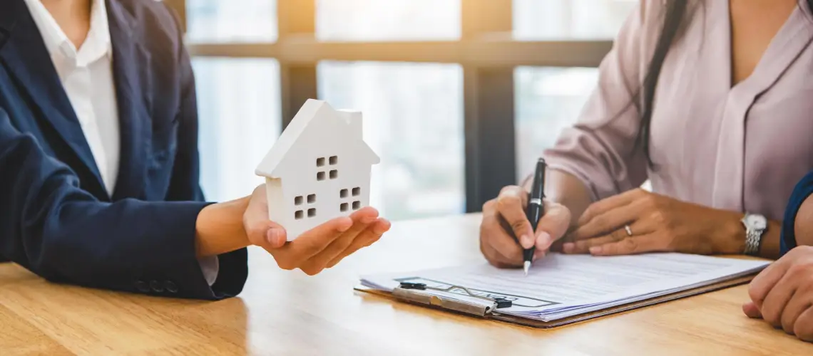 Professional house valuer conducting property assessment in Victoria